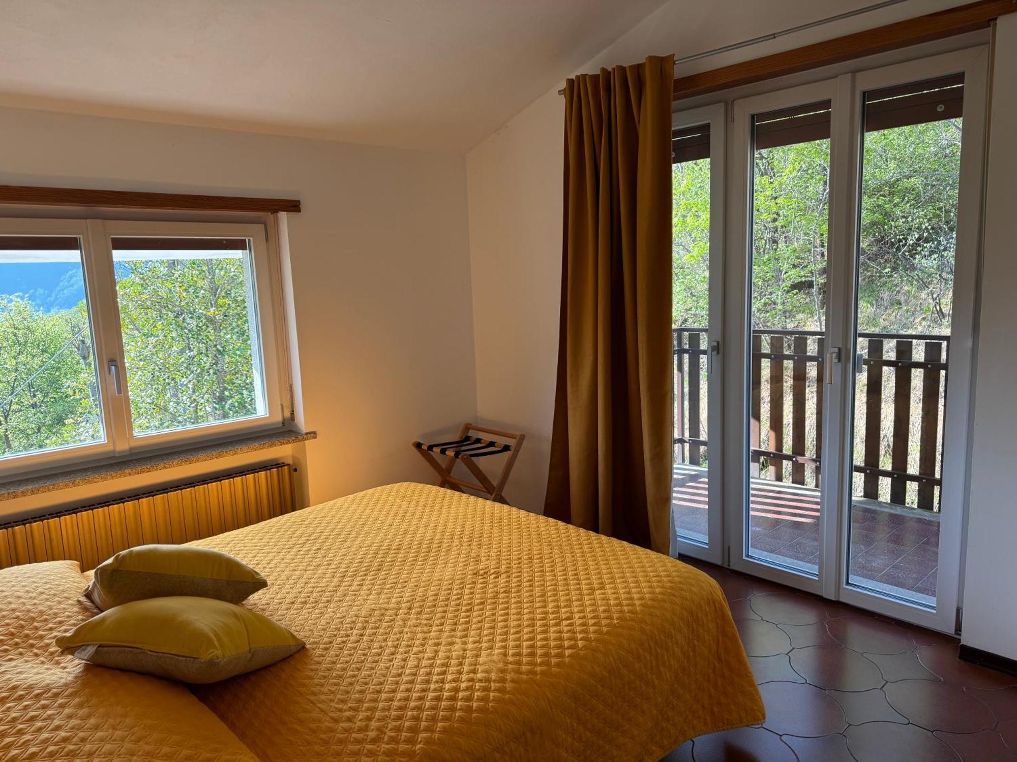 Gold Cave Casa Vacanze Relax Nel Bosco Appartamenti Pessinetto Exterior foto