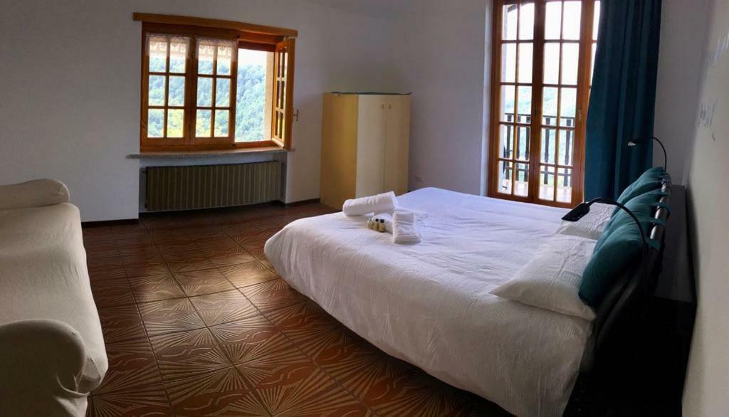 Gold Cave Casa Vacanze Relax Nel Bosco Appartamenti Pessinetto Exterior foto